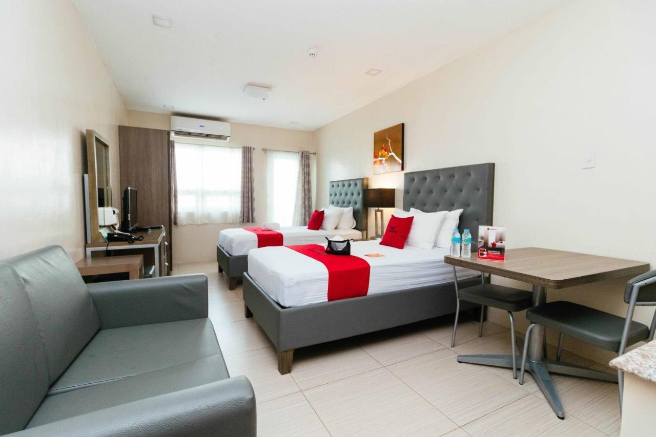 فندق Reddoorz Premium @ Sampaloc Makati ماكاتي المظهر الخارجي الصورة