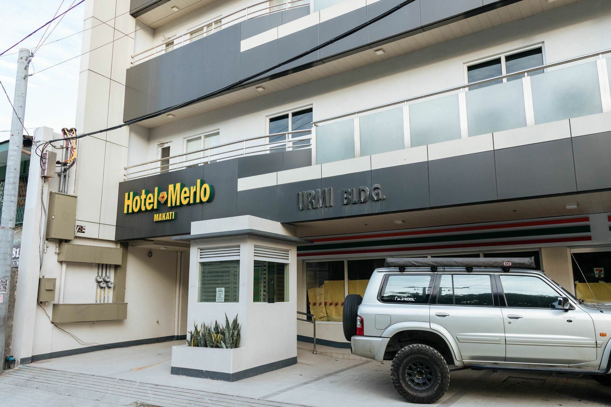 فندق Reddoorz Premium @ Sampaloc Makati ماكاتي المظهر الخارجي الصورة